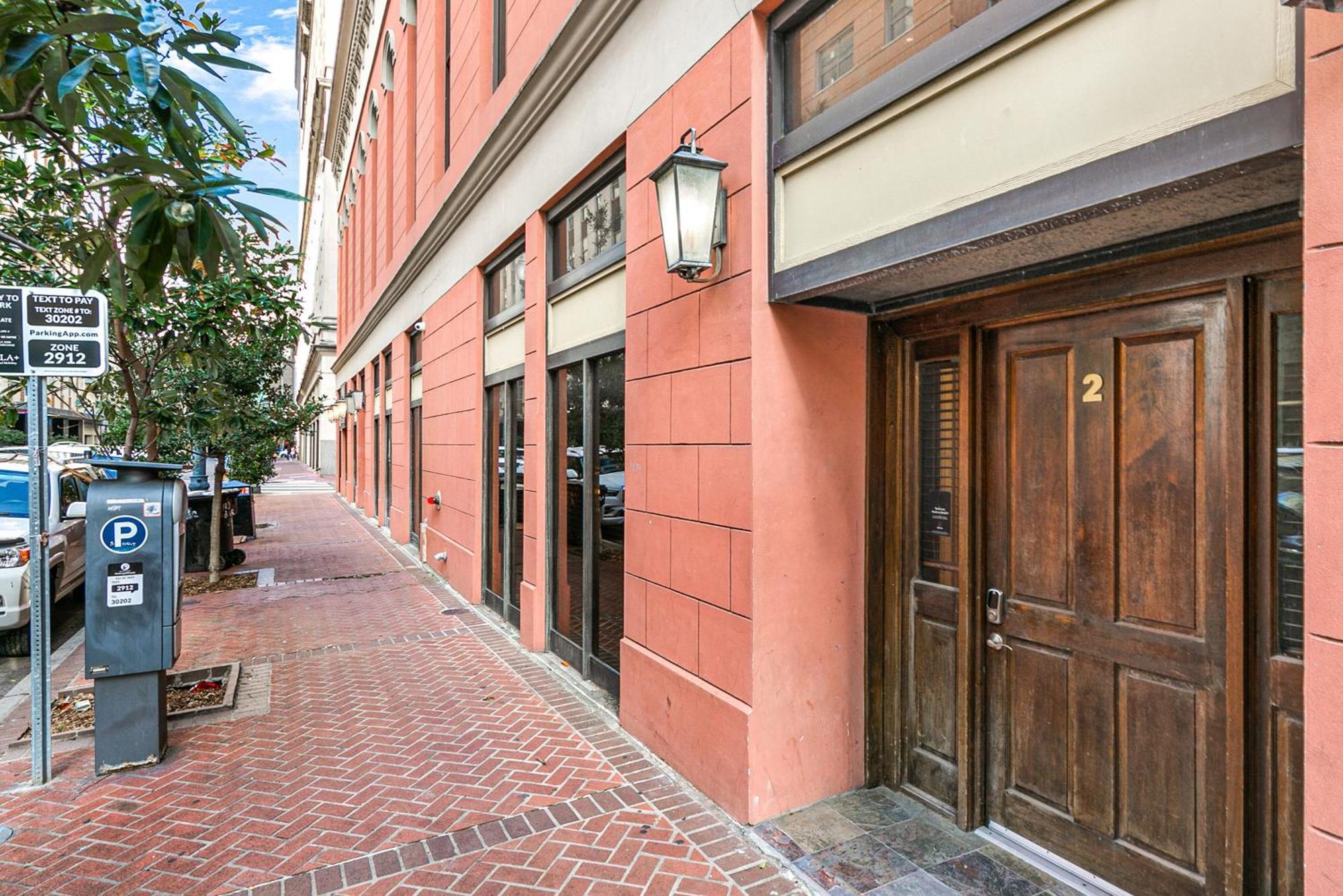 Chuck'S Place New Orleans Exterior photo